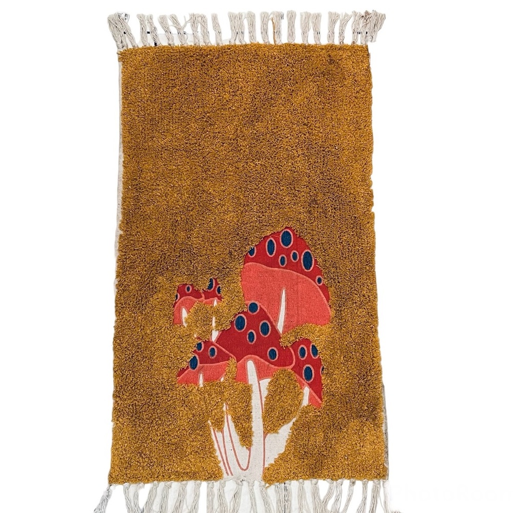 Cotton shaggy woven plush cottage mushroom rug with fringe trim mustard
